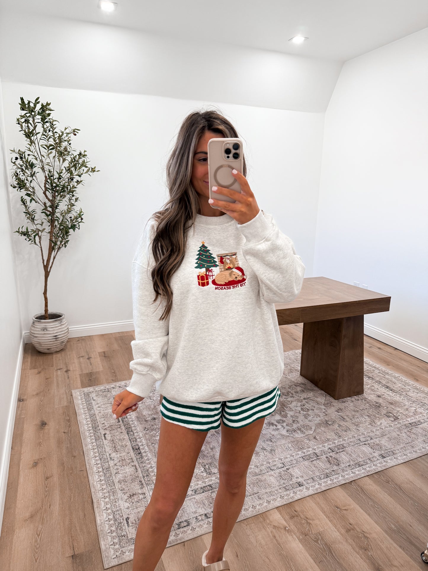 "Tis the Season" Graphic Luxe Crew