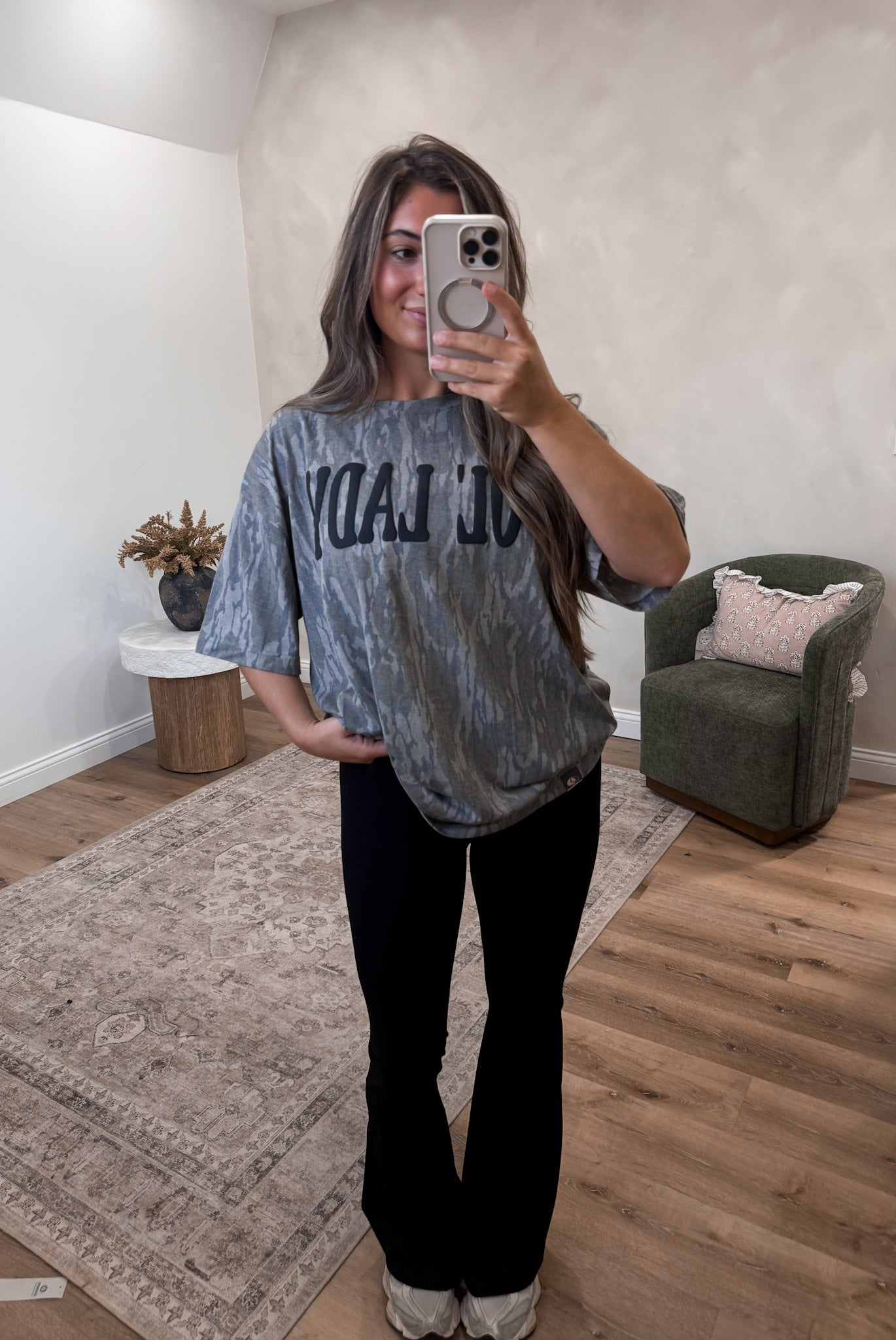 OL' LADY Bottomland Camo Tee - black