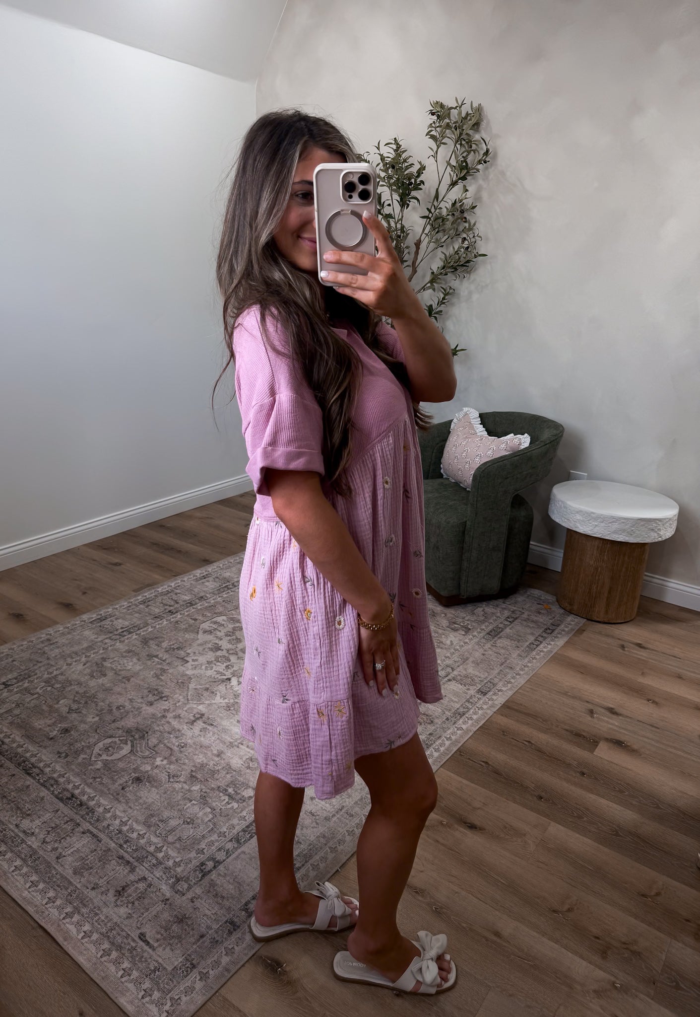 Darling Daisy Floral Embroidered Mini Dress - mauve
