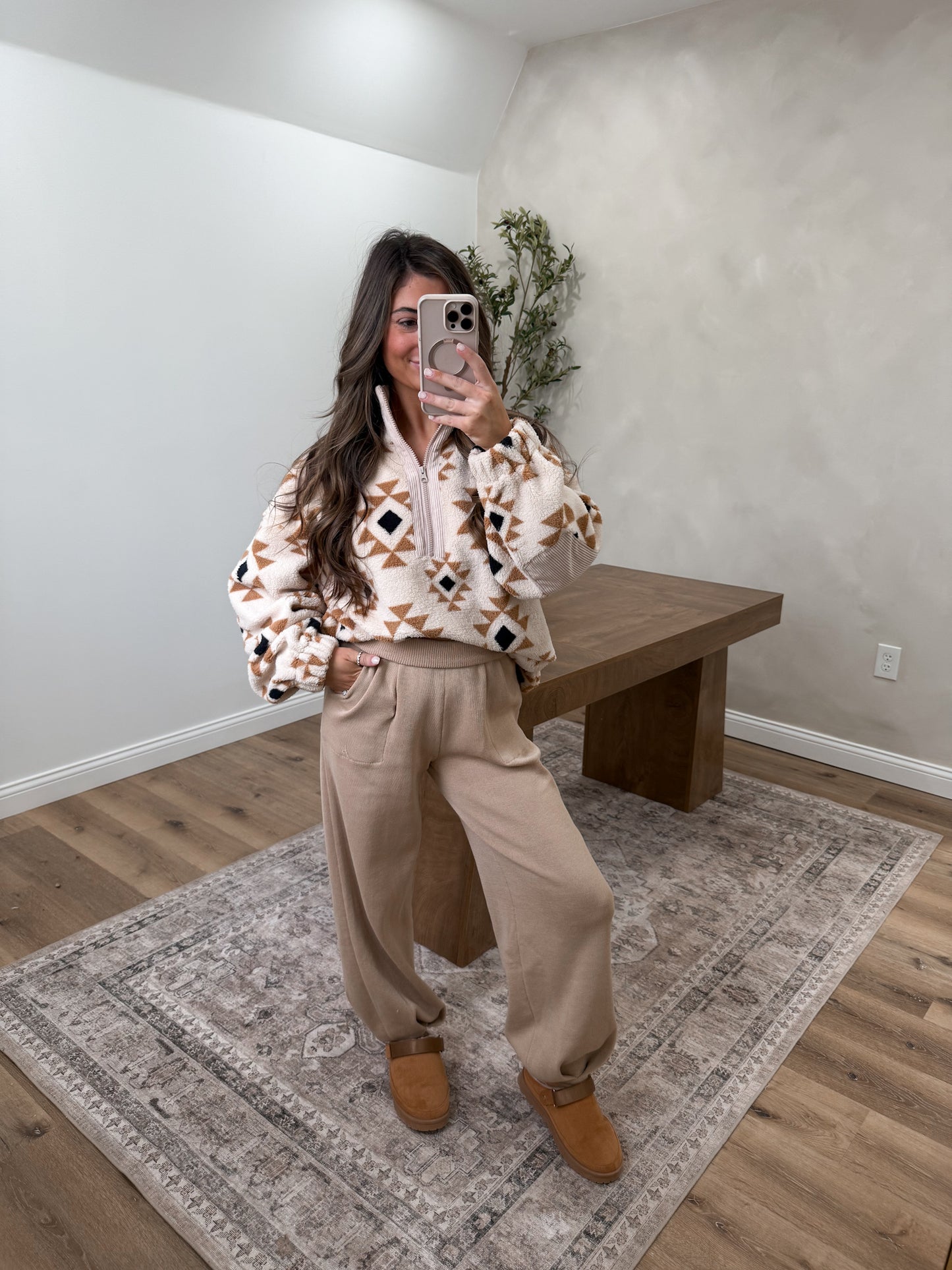 Mountain Knit Joggers- Sand