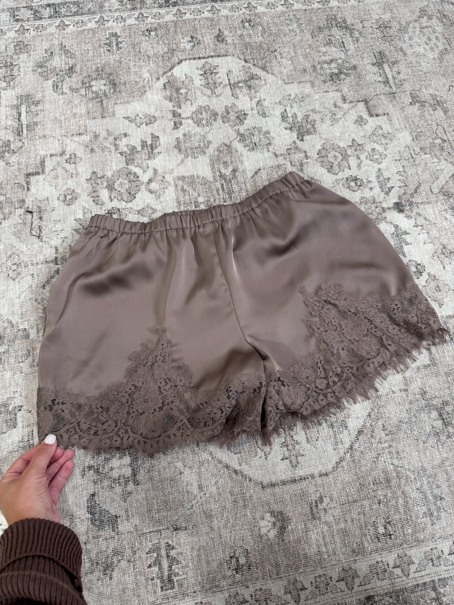 Eleanor Lace Trim Shorts - mocha