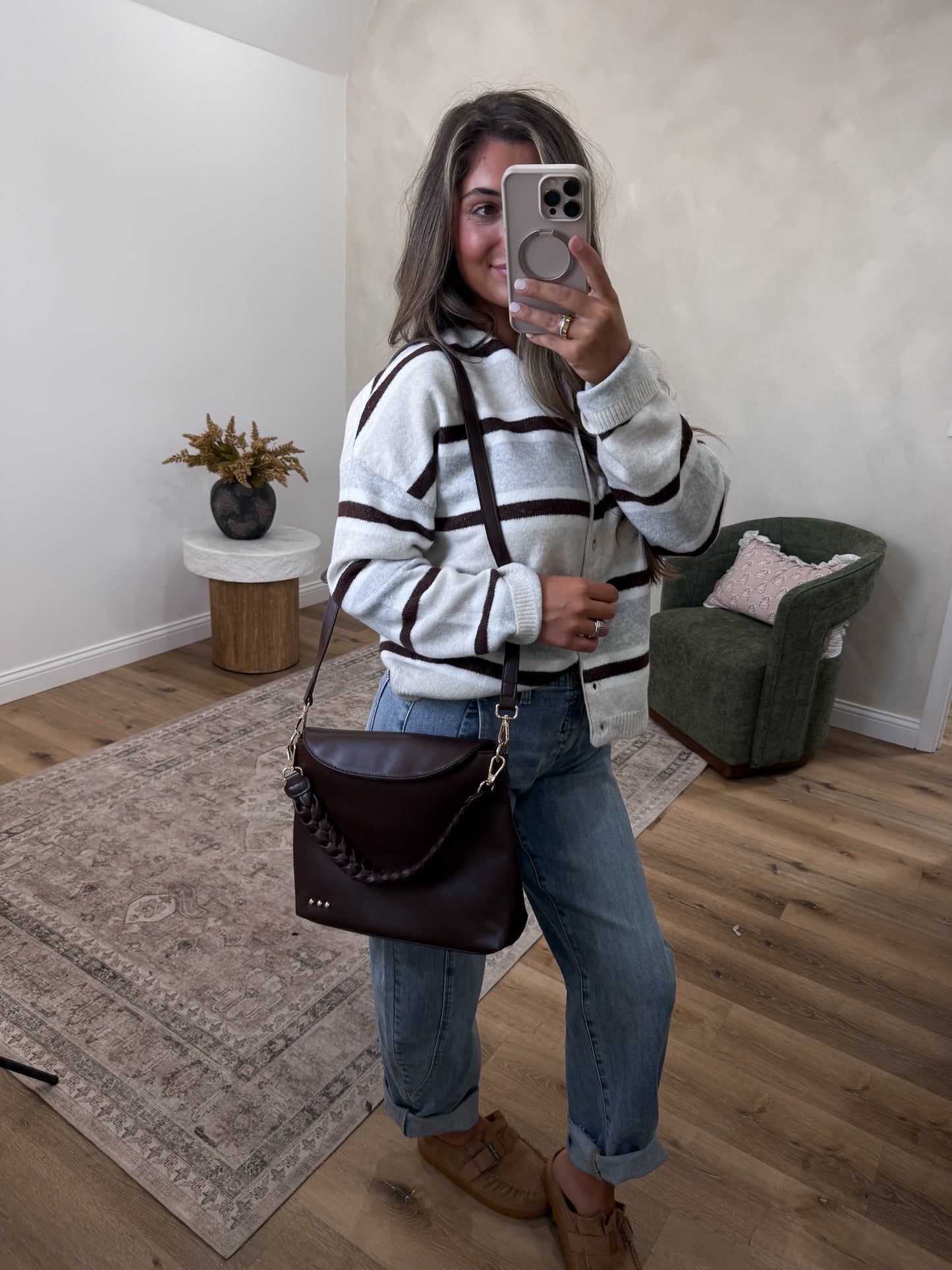 Shay Pebbled Crossbody Bag - chocolate