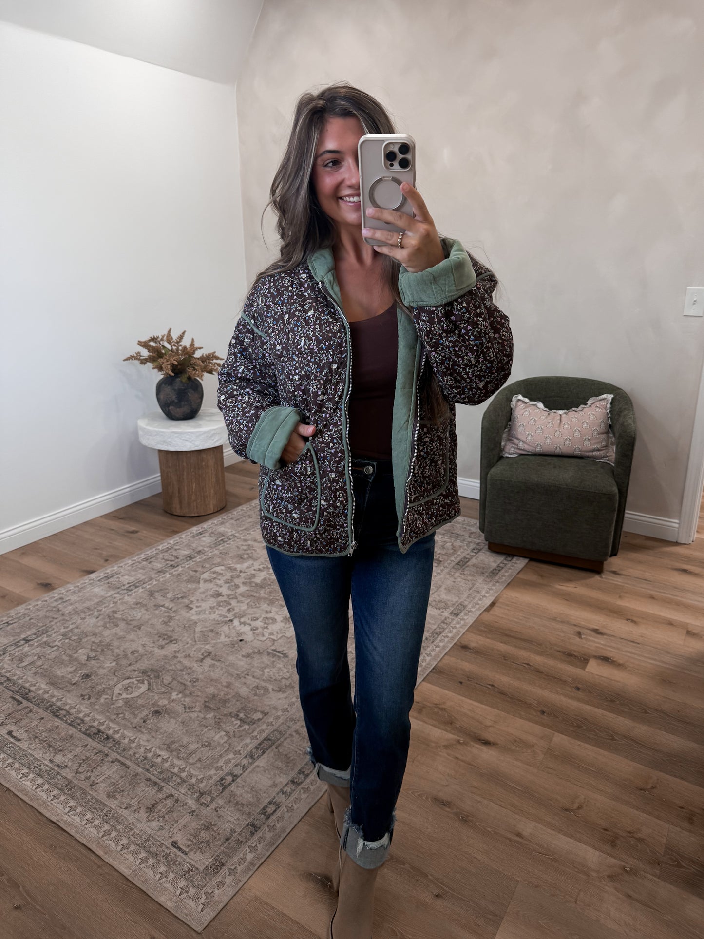 Daybreak Quilted Puffer Jacket - chesnut floral