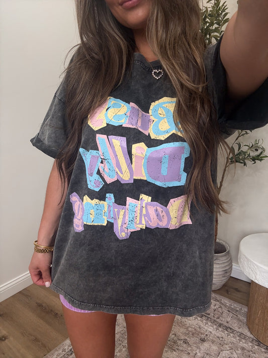Busy Dilly Dallying Graphic Tee - washed black