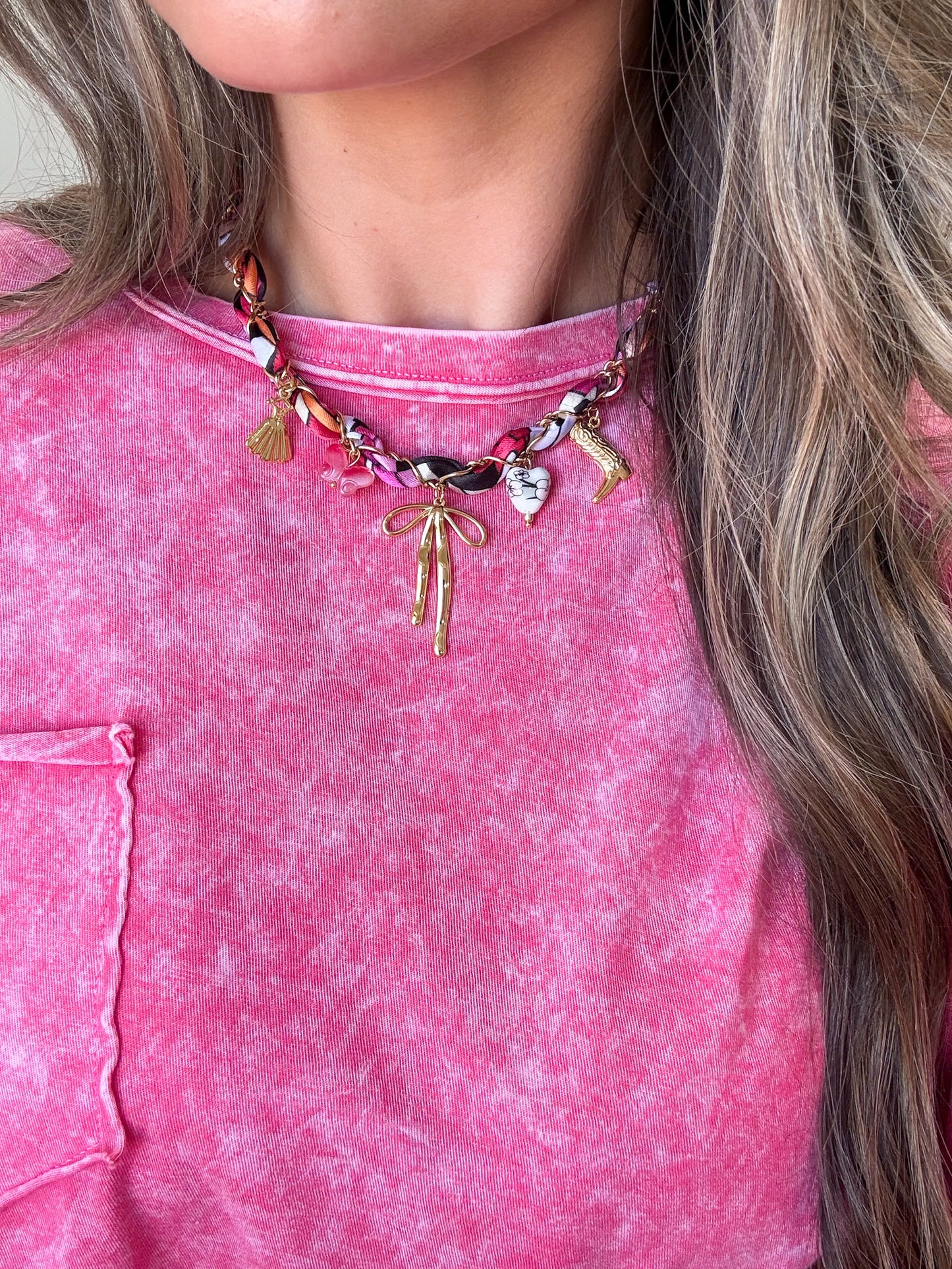 Layla Braided Charm Bow Necklace - fuchsia
