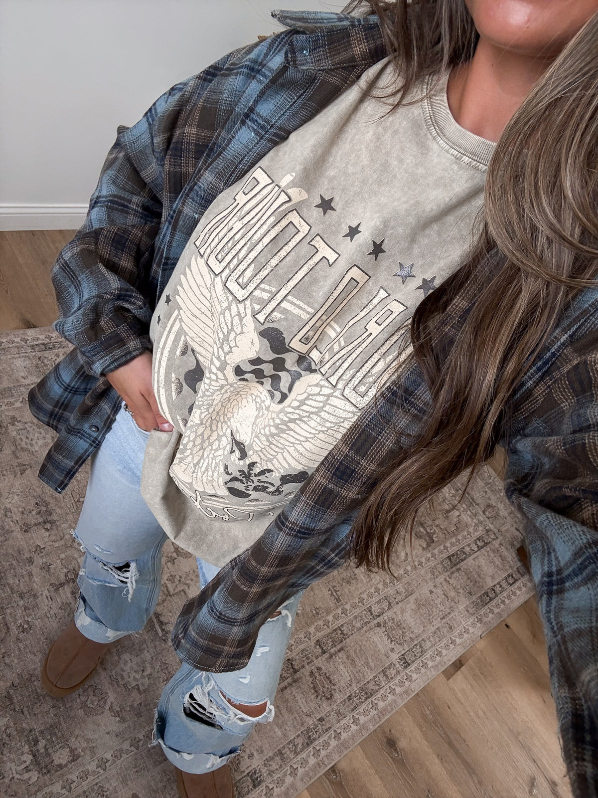 World Tour Rock N Roll Vintage Eagle Tee - mocha