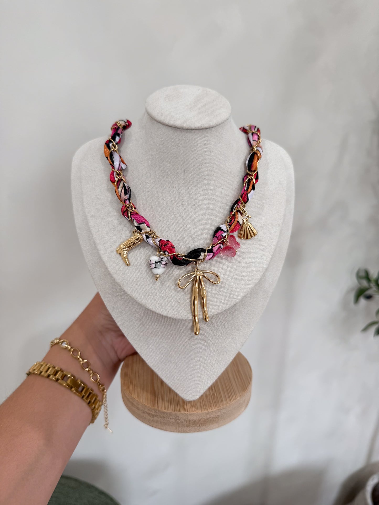 Layla Braided Charm Bow Necklace - fuchsia