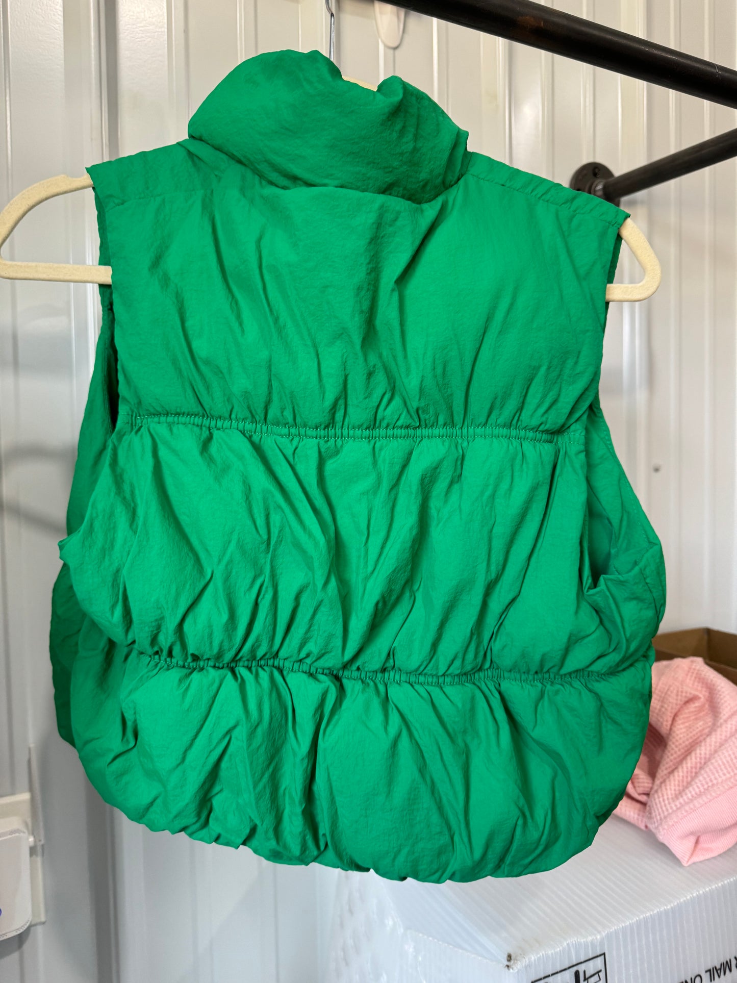 Ruched Cropped Puffer Vest- Green **lightly loved**