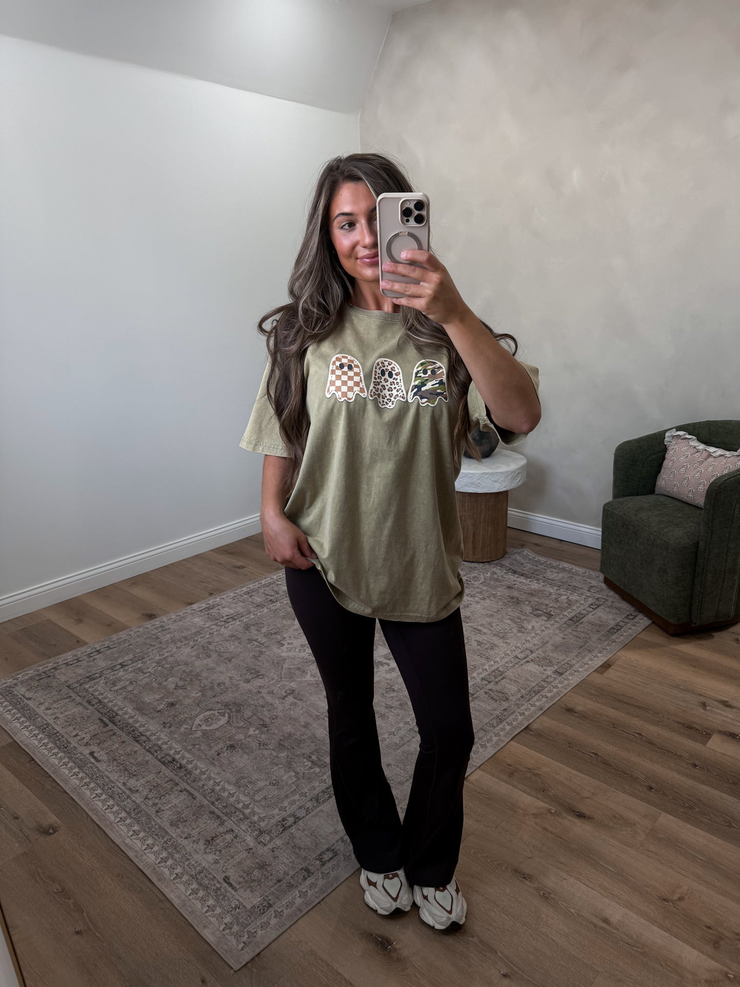 Bougie Boo Puff Graphic - olive