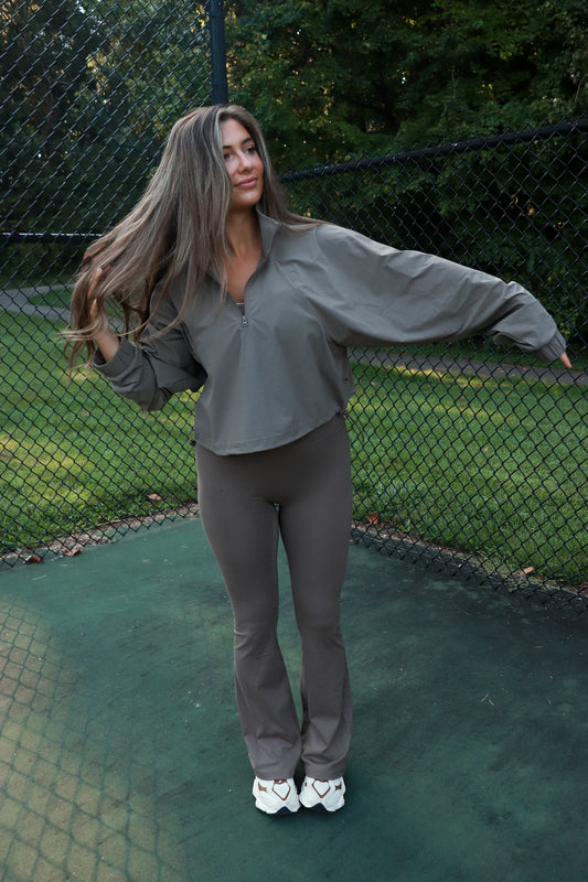 Serena Sculpt Half Zip Pullover - truffle