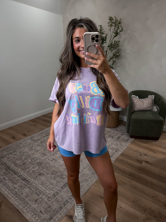 Busy Dilly Dallying Graphic Tee - washed lavender