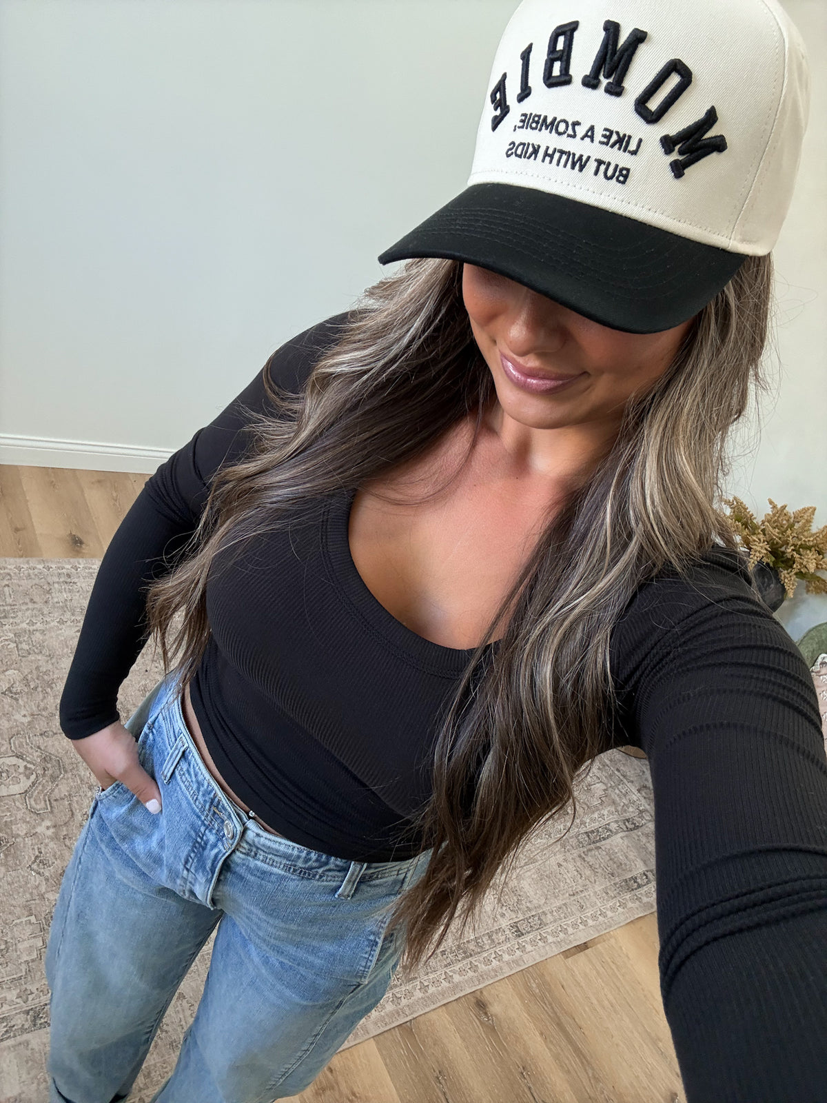 Mombie Embroidered Hat - black