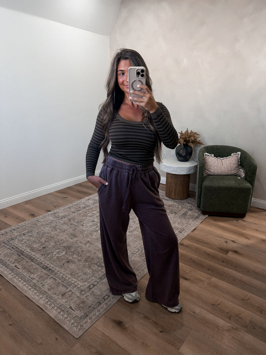 No Rush wide leg Mineral Washed Lounge Pants - dark brown