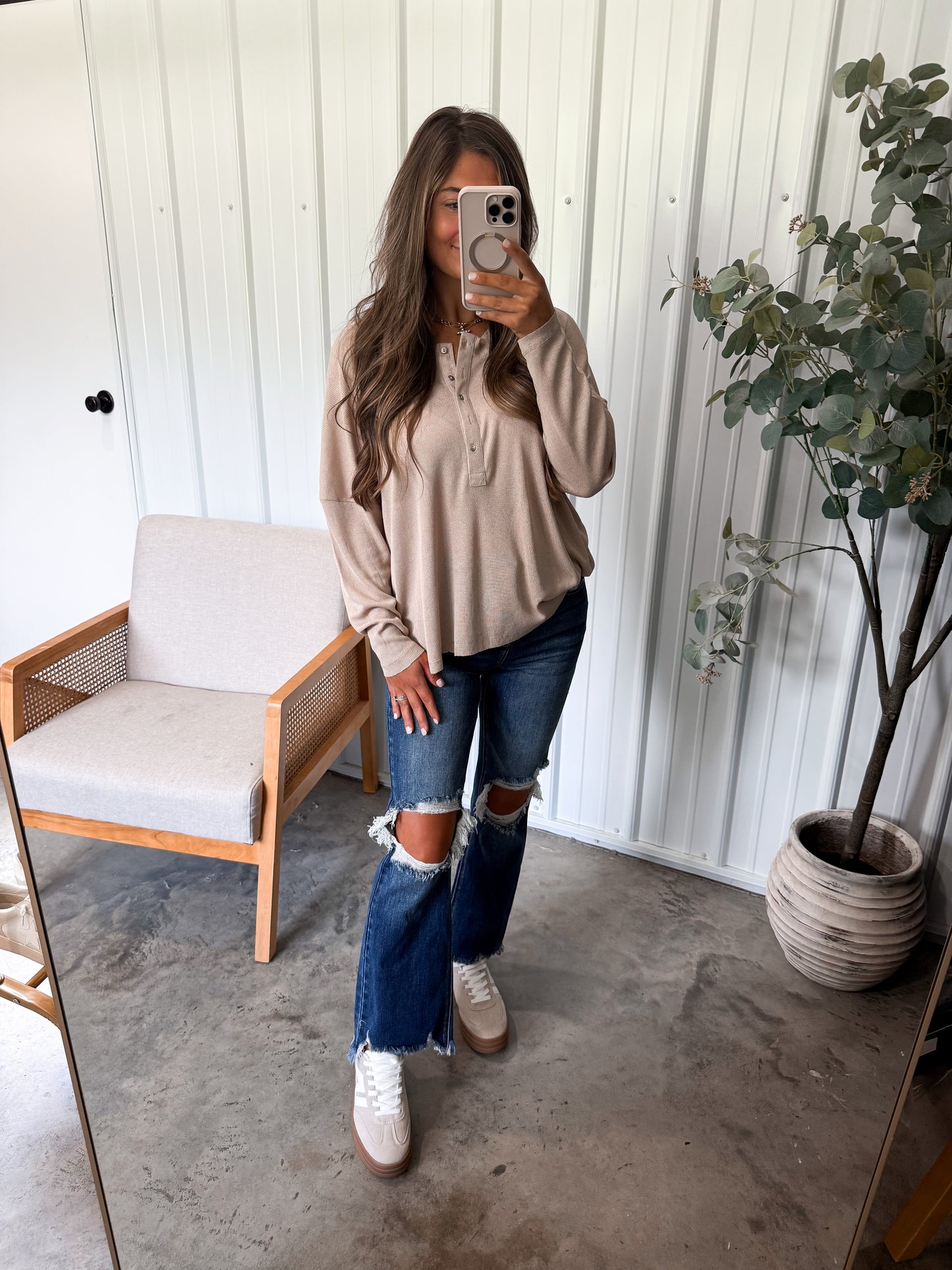 Reagen Raw Hem Henley- Natural