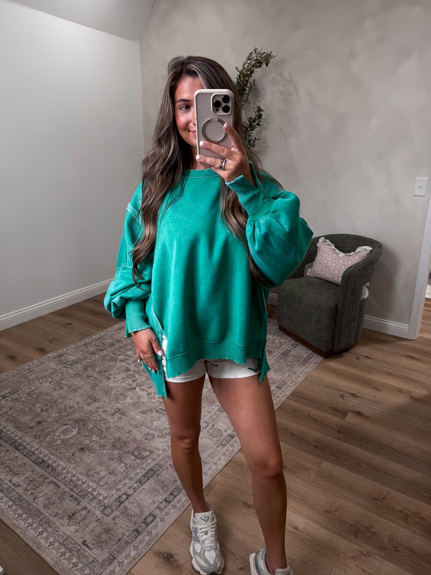 Hallie Mineral Washed Pullover - kelly green