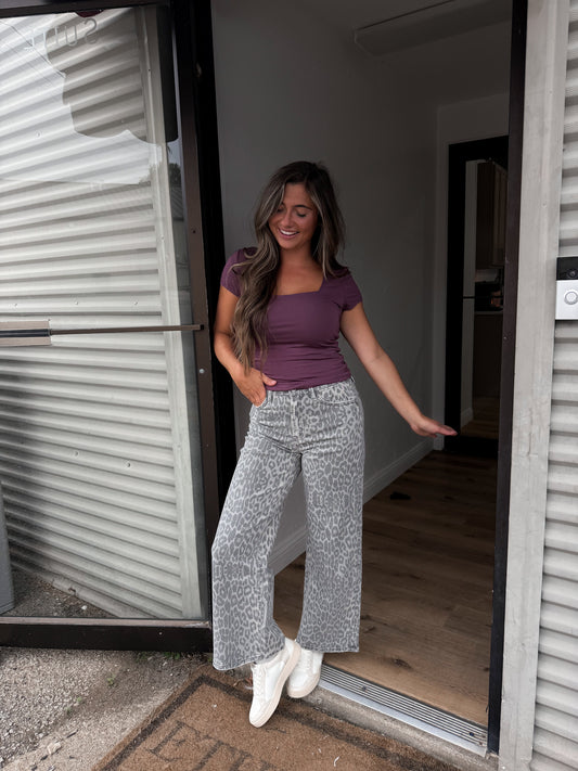 Jaylen High Rise Leopard Cropped Jeans - grey