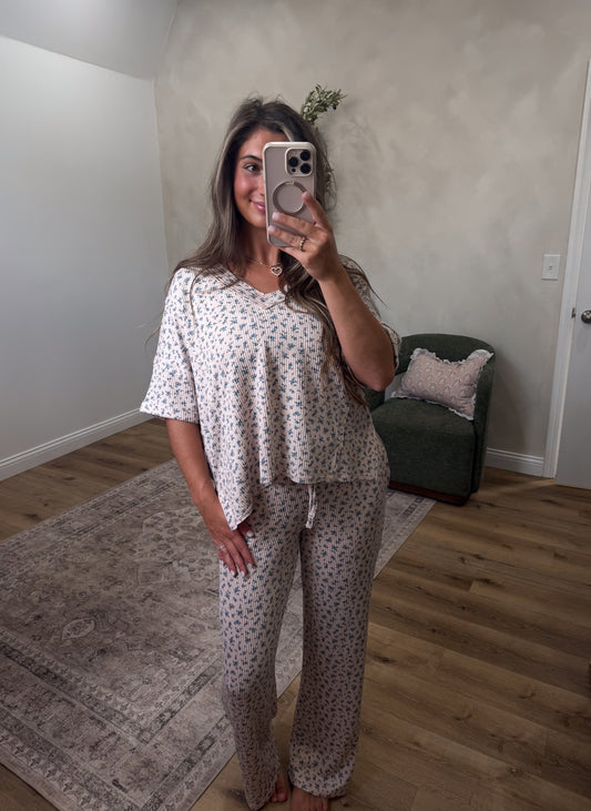 Primrose Ditsy Floral Ribbed Lounge Set - khaki multi
