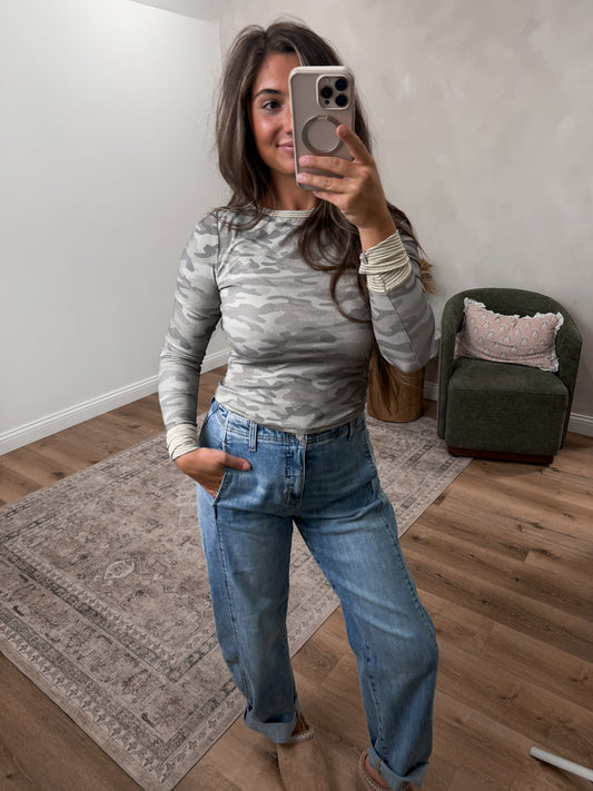 Taegen Camo Washed Top - grey