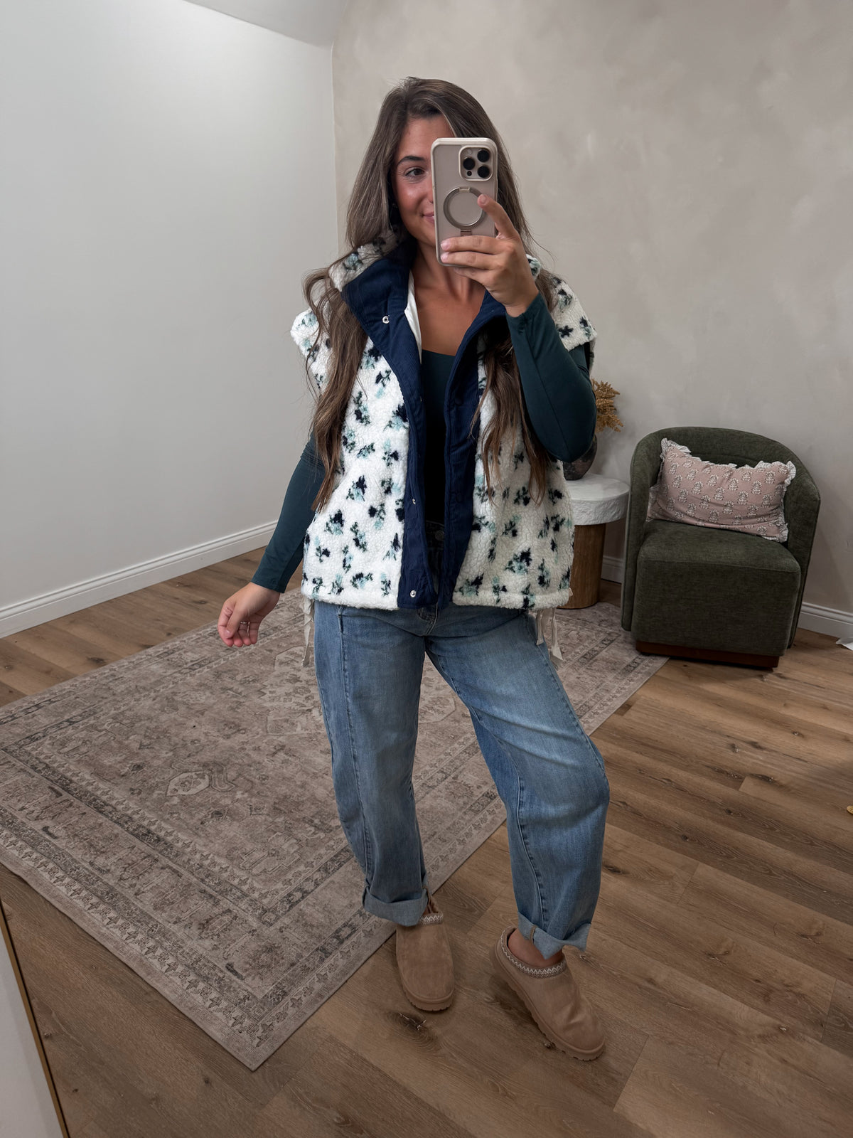 Golden Pines Floral Sherpa Vest - blue