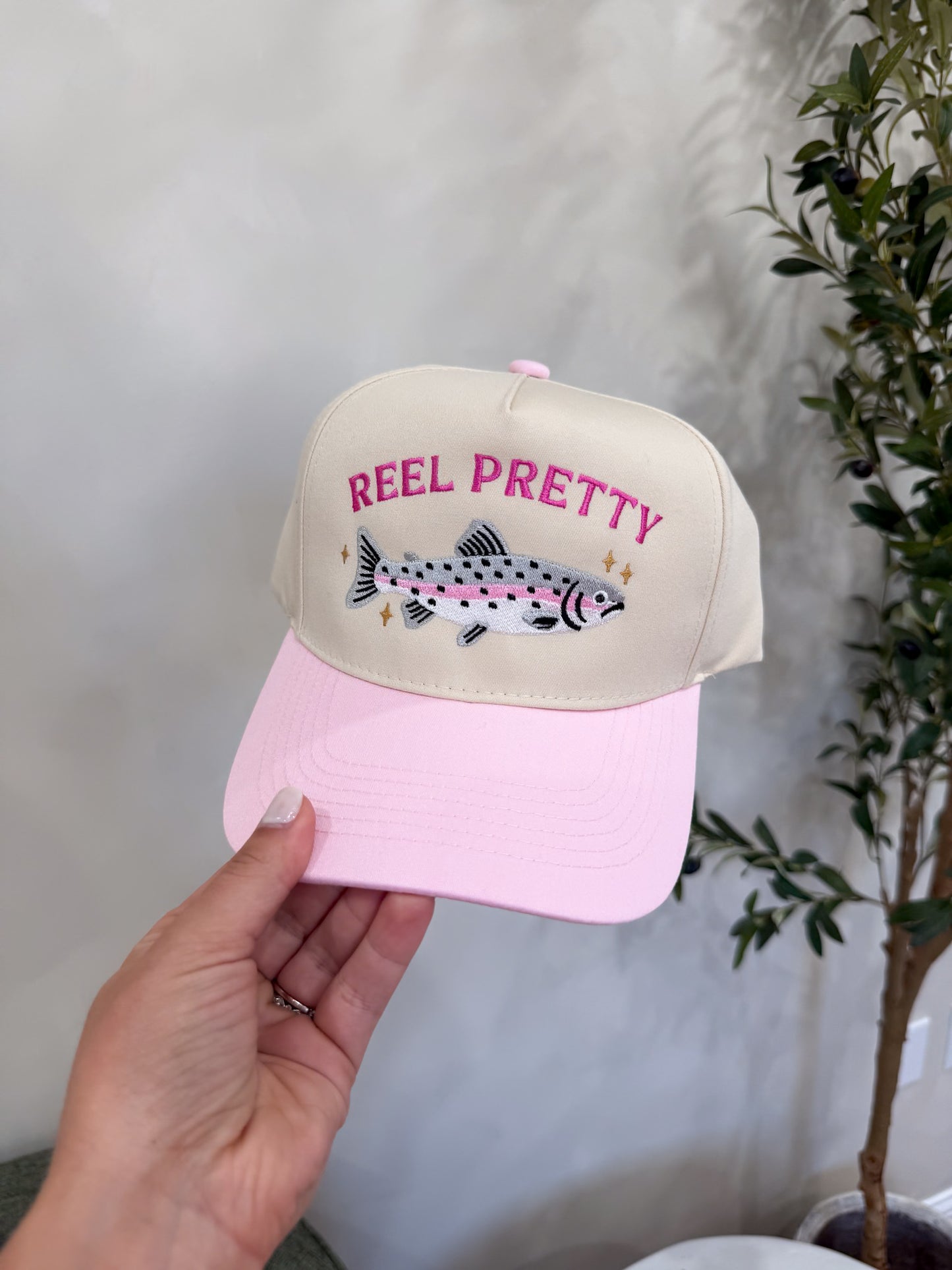 Reel Pretty Hat - beige/pink