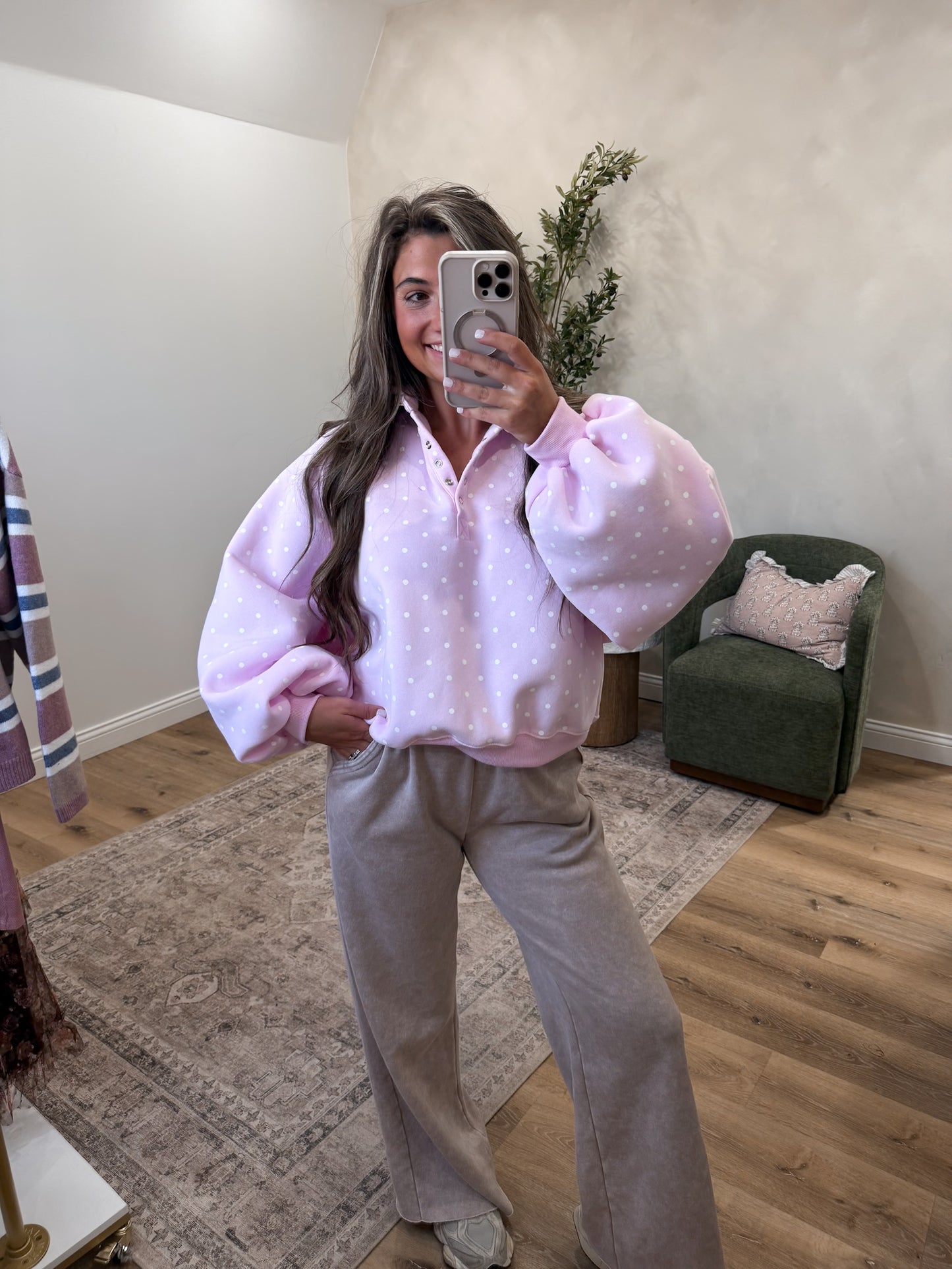Luxe Piper Pullover - pink dots