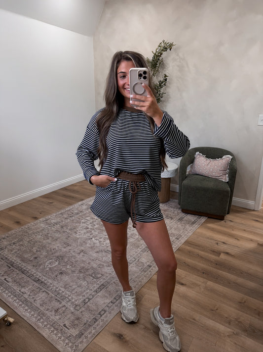 The Long Sleeve Lydia Striped Casual Set - navy/white