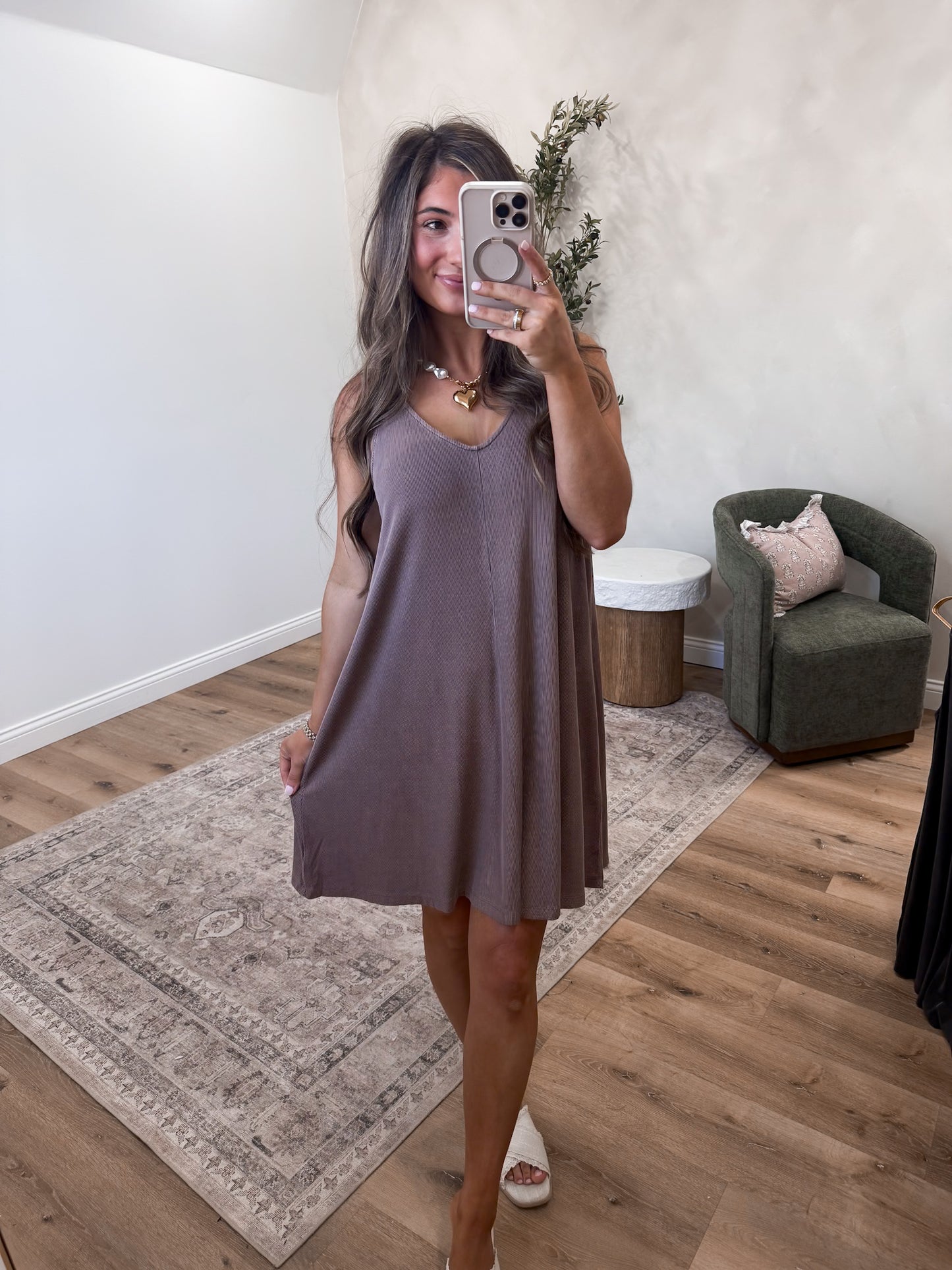 Cassidy Ribbed V Neck Dress - milk chocolate