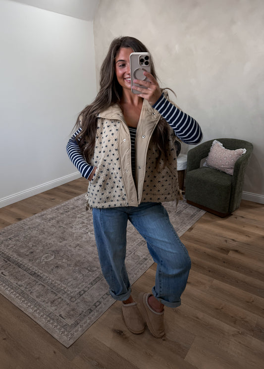 Field of Hearts Vest - camel