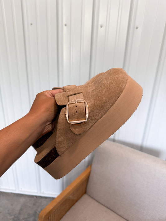 Jasmine Clogs