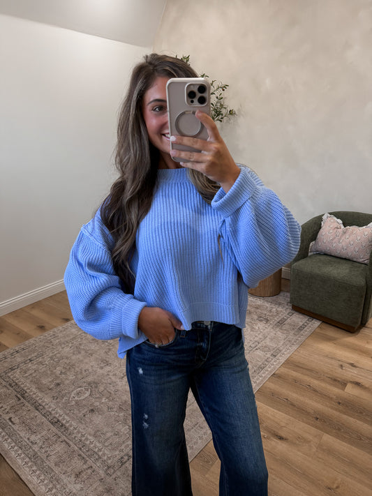 Mallory Pullover - light blue