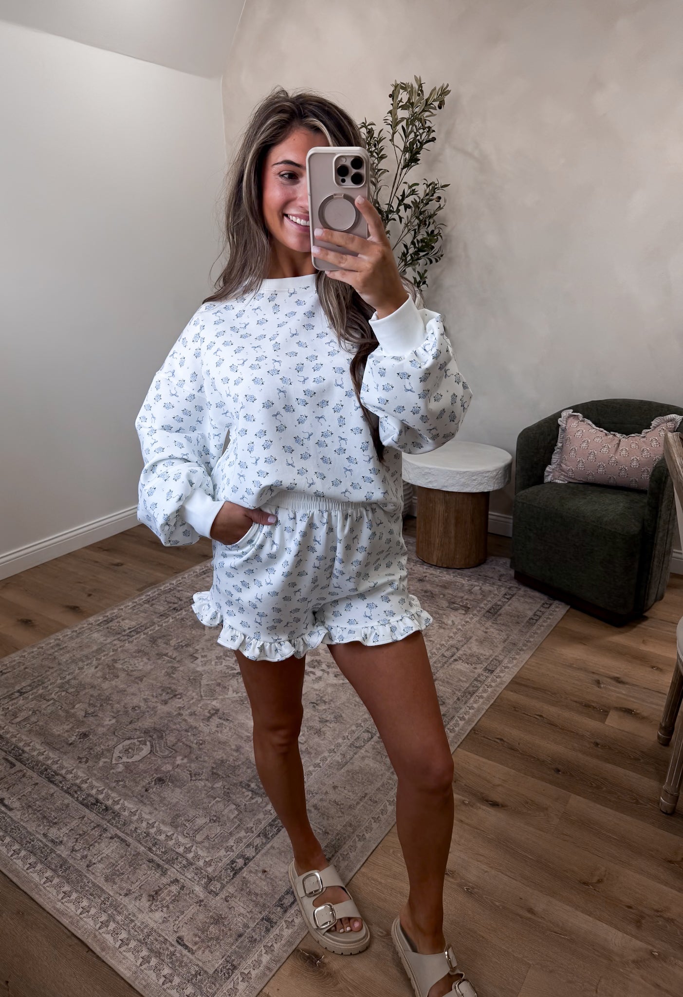 Comfy Forever Floral Shorts Set - ivory/blue