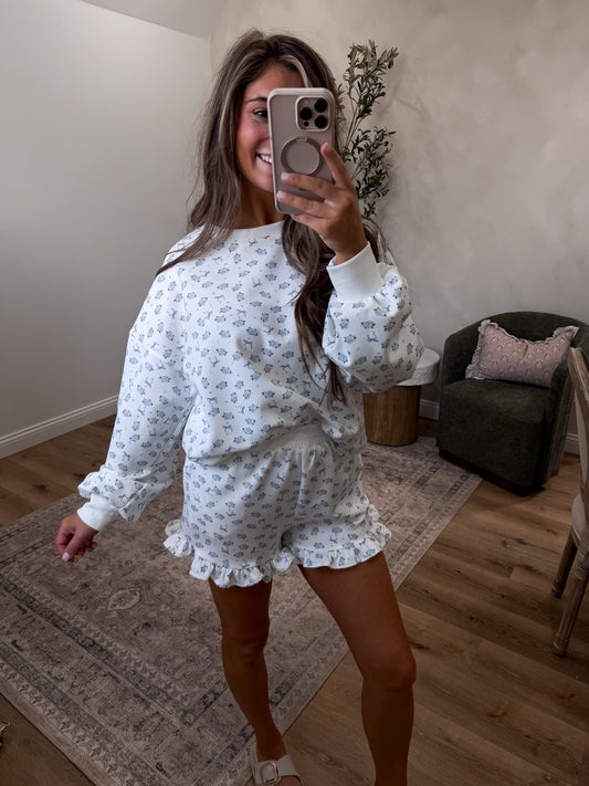 Comfy Forever Floral Shorts Set - ivory/blue