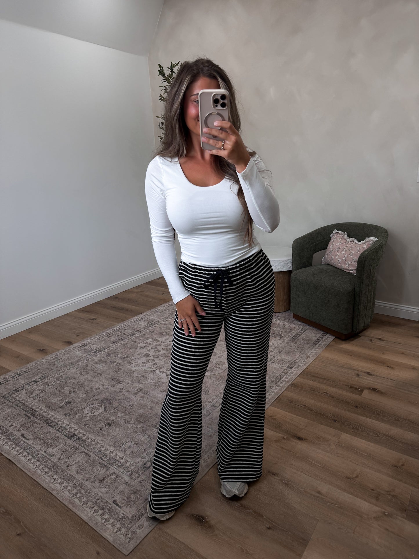 Stella Striped Lounge Pants - black *PREORDER FOR 8/28