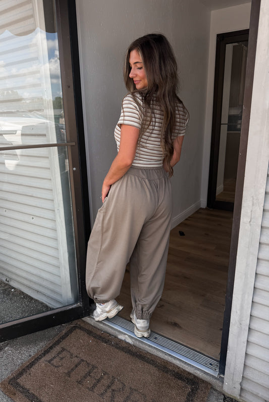 Wren Wide Leg Joggers - olive